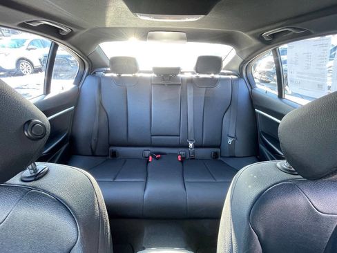 Used 2017 BMW 330i xDrive Sedan image 25