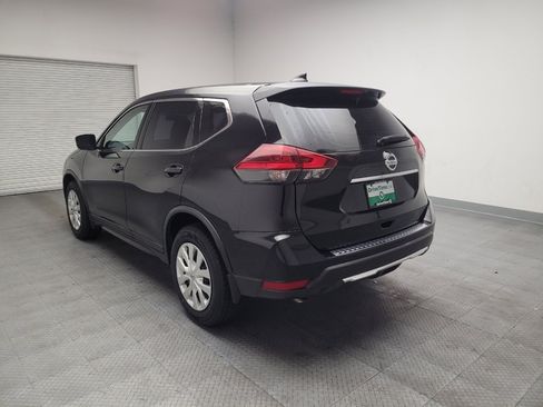 Used 2018 Nissan Rogue S FWD image 5
