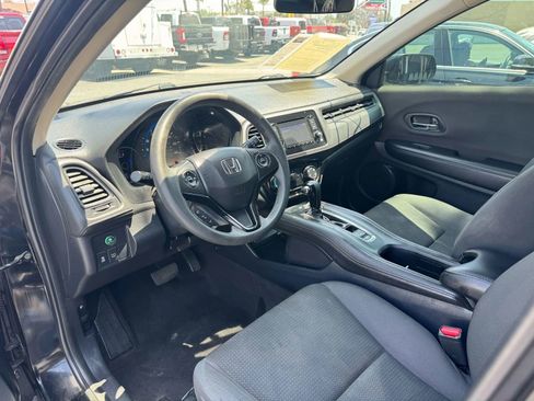 Used 2019 Honda HR-V LX image 14