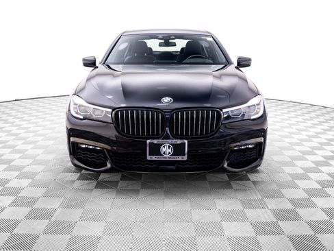 Used 2019 BMW 740i xDrive w/ Executive Package AWD/4WD image 10