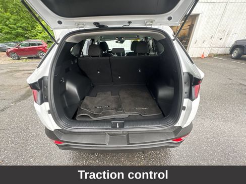 Used 2023 Hyundai Tucson SEL FWD image 13