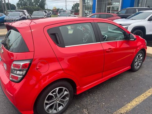 Used 2017 Chevrolet Sonic LT w/ Fun and Sun Package FWD image 6