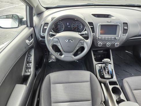 Used 2018 Kia Forte LX w/ LX Popular Package image 23