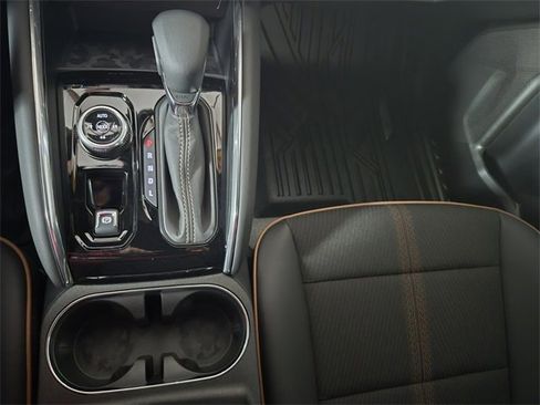 Used 2026 GMC Canyon AT4 image 26