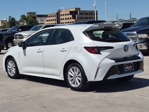 Used 2026 Toyota Corolla SE FWD image 4