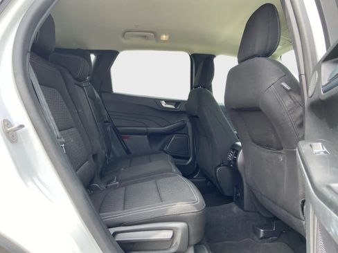 Used 2023 Ford Escape Active w/ Tech Pack #2 AWD/4WD image 16