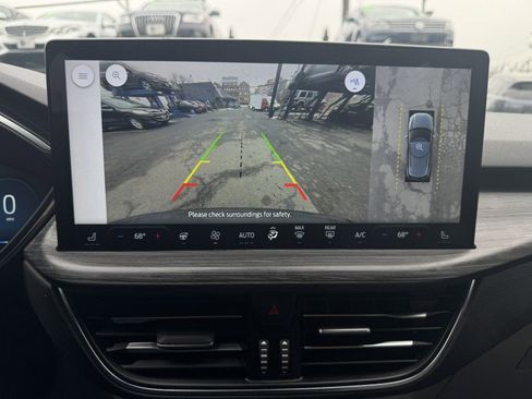 Used 2023 Ford Escape Platinum image 26