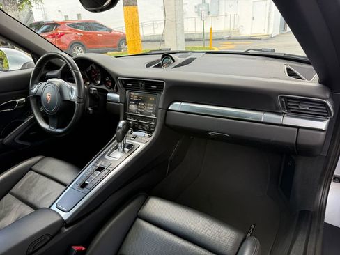 Used 2014 Porsche 911 Carrera RWD image 12