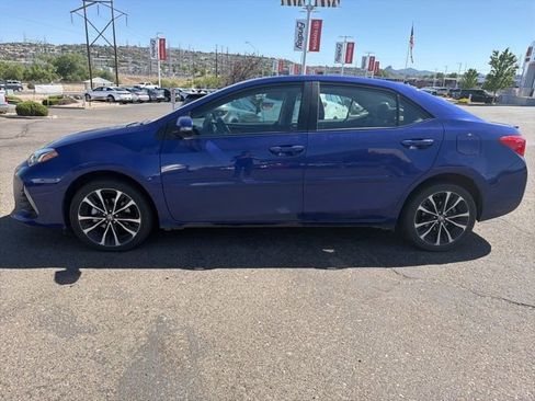 Used 2019 Toyota Corolla SE w/ Carpet Mat Package (TMS) FWD image 4