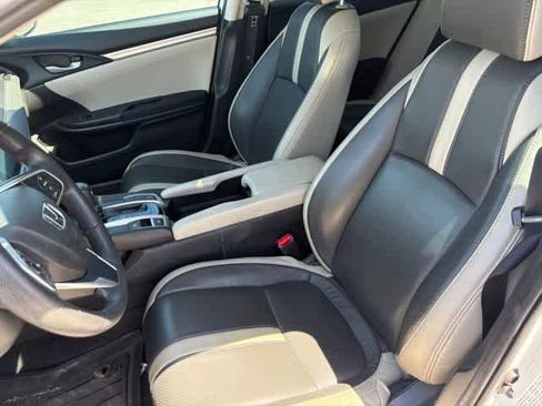 Used 2017 Honda Civic EX-T image 11