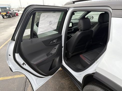 New 2026 Chevrolet Equinox RS w/ Convenience Package III image 21