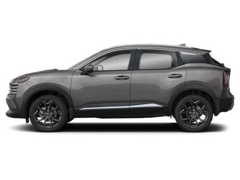 Certified 2026 Nissan Kicks SR FWD image 6