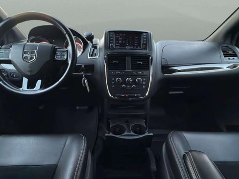 Used 2018 Dodge Grand Caravan SXT w/ Blacktop Package image 16