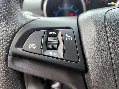 Used 2016 Chevrolet Cruze LT image 16