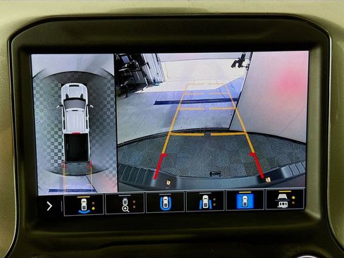 Used 2022 Chevrolet Silverado 2500 LTZ w/ LTZ Plus Package image 14