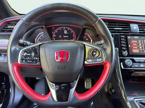 Used 2019 Honda Civic Type R image 11