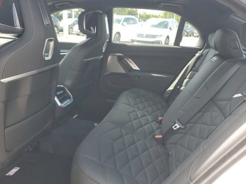 Used 2026 BMW 740i RWD image 18
