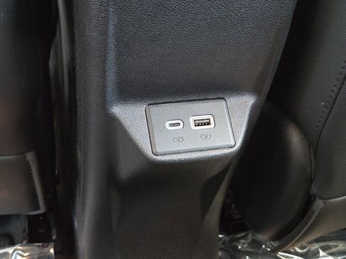 Used 2023 Chevrolet Bolt EUV Premier w/ Sun & Sound Package FWD image 15