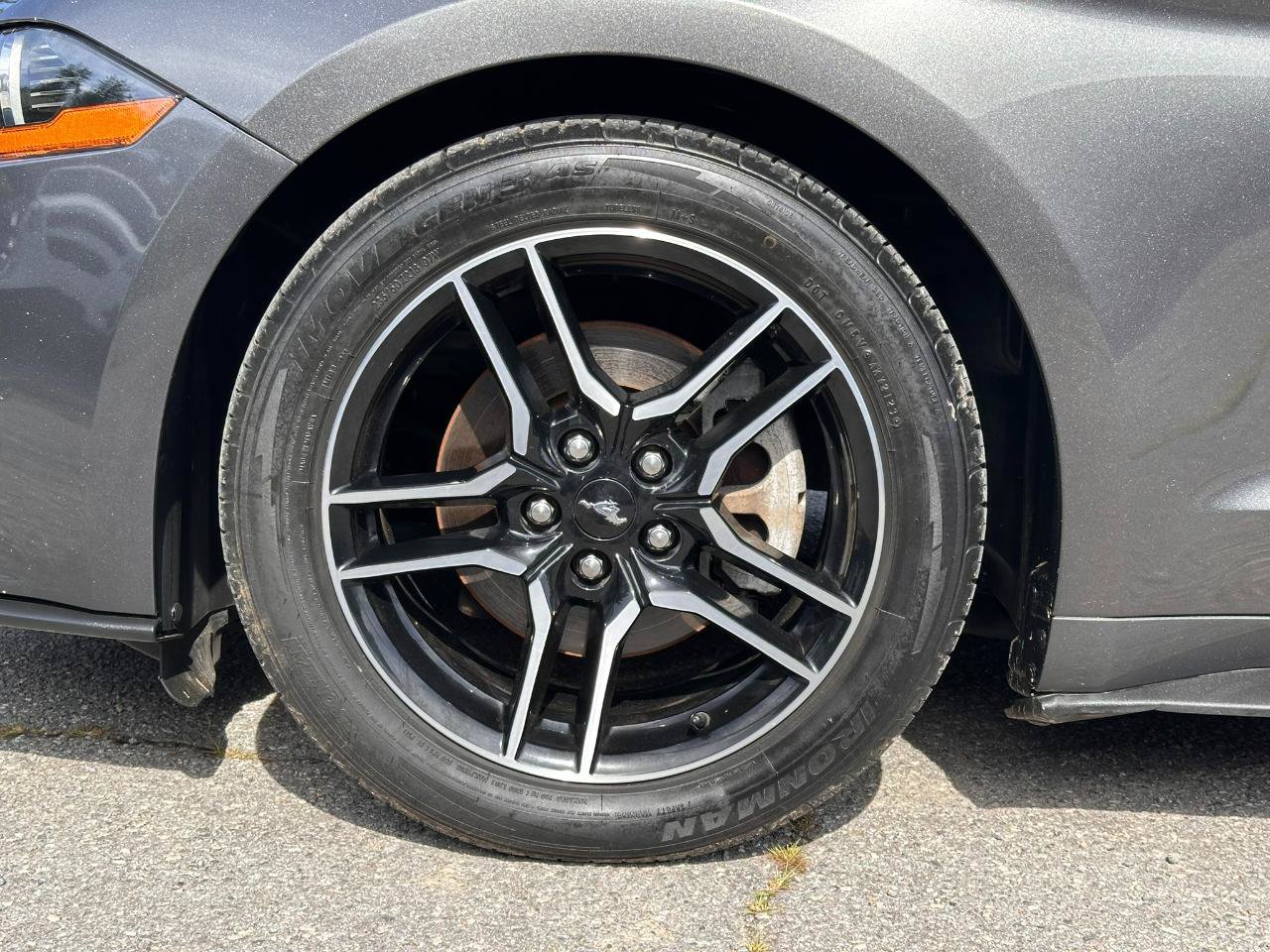 Used 2018 Ford Mustang Premium RWD image 21