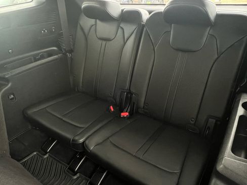 Used 2021 Kia Sorento S image 17