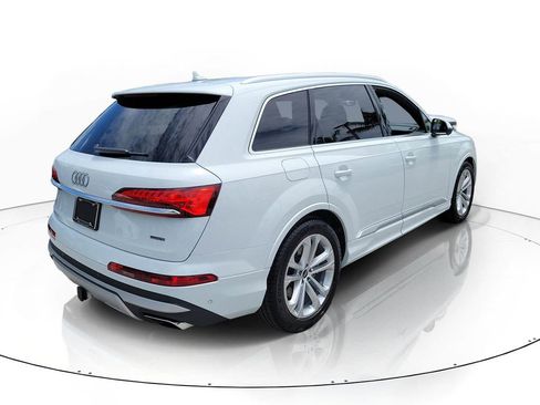 Used 2026 Audi Q7 3.0T Premium Plus w/ Premium Plus Package AWD/4WD image 4
