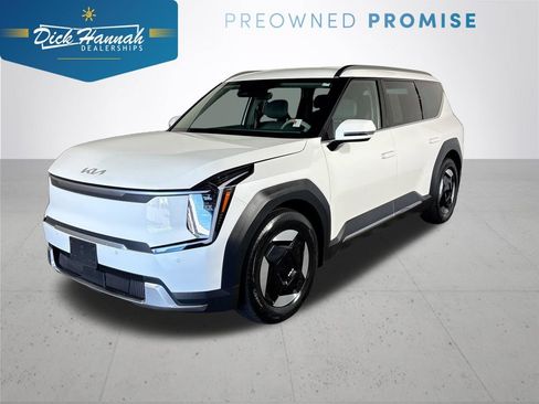 Used 2024 Kia EV9 Wind AWD/4WD image 1