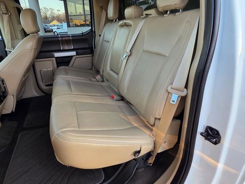 Used 2020 Ford F150 Lariat image 38