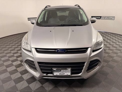Used 2016 Ford Escape SE w/ Equipment Group 201A AWD/4WD image 9