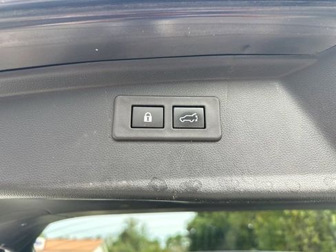 Used 2020 Subaru Outback Limited w/ Popular Package #2 image 9