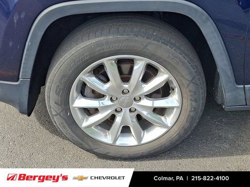 Used 2014 Jeep Cherokee Limited AWD/4WD image 10