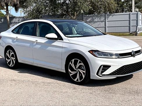 New 2026 Volkswagen Jetta SEL image 2