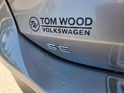 Certified 2025 Volkswagen Tiguan SE w/ Panoramic Sunroof Package AWD/4WD image 14