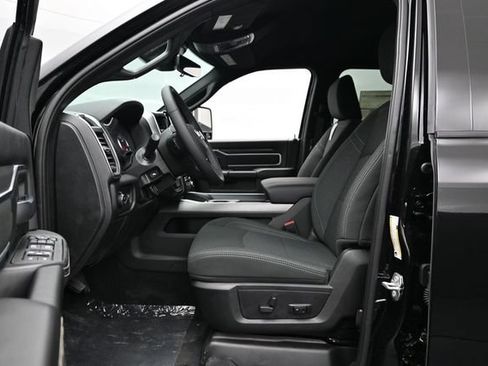 New 2026 RAM 2500 Big Horn AWD/4WD image 18