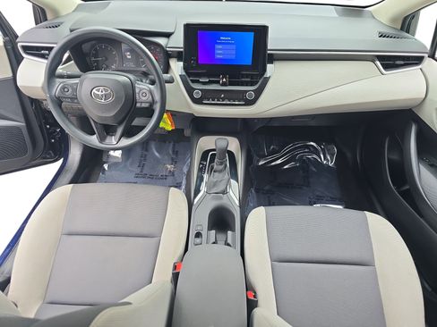 Used 2023 Toyota Corolla LE image 9
