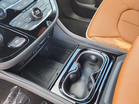 New 2026 Chrysler Pacifica Pinnacle image 19