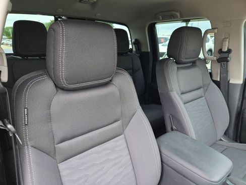 Used 2023 Nissan Frontier SV w/ SV Convenience Package RWD image 30