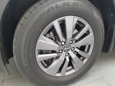 Used 2023 Nissan Pathfinder SV AWD/4WD image 31