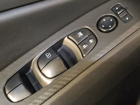 Used 2024 Nissan Altima 2.5 SV image 27