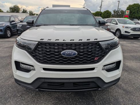 Certified 2022 Ford Explorer ST w/ Equipment Group 401A AWD/4WD image 9