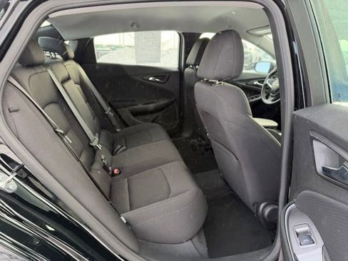 Used 2025 Chevrolet Malibu LT image 19