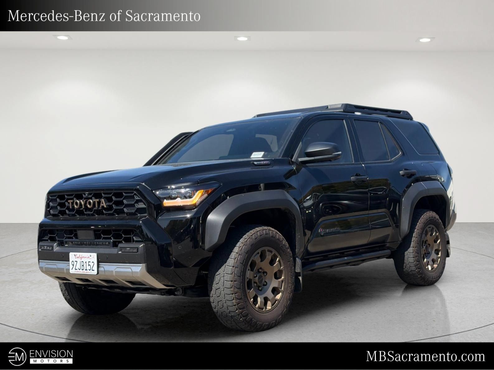 Used 2025 Toyota 4Runner Trailhunter AWD/4WD image 1