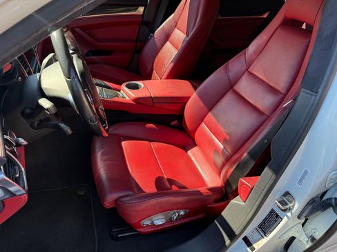 Used 2014 Porsche Panamera Turbo Executive w/ Sport Chrono Package image 50