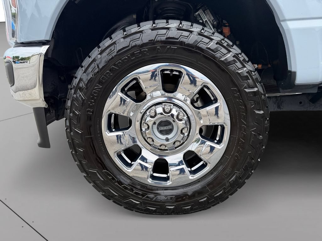 Used 2025 Ford F250 King Ranch w/ Chrome Package AWD/4WD image 9