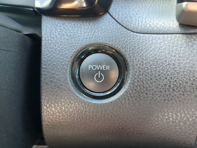 Used 2026 Toyota Camry LE FWD image 31