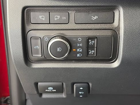 Used 2024 Ford F250 Lariat w/ Lariat Ultimate Package AWD/4WD image 24