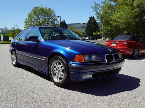 Used 1997 BMW 328i Sedan RWD image 13