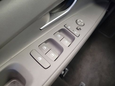 Used 2023 Hyundai Elantra SEL w/ Preferred Accessory Package FWD image 27