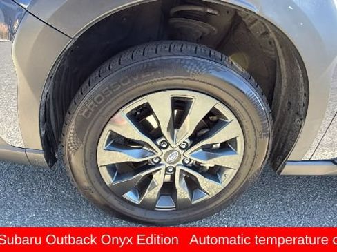 Used 2024 Subaru Outback Onyx Edition AWD/4WD image 9