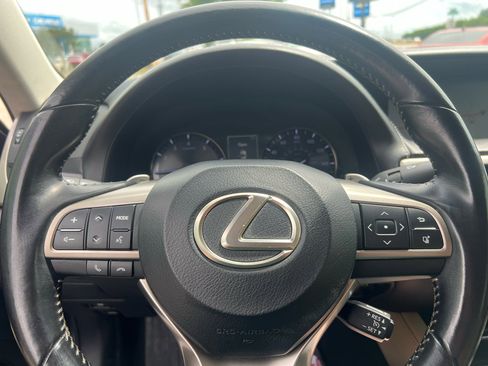 Used 2016 Lexus GS 200t image 37