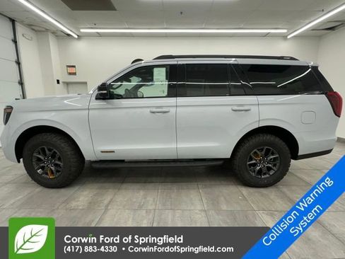 New 2026 Ford Expedition Tremor image 2